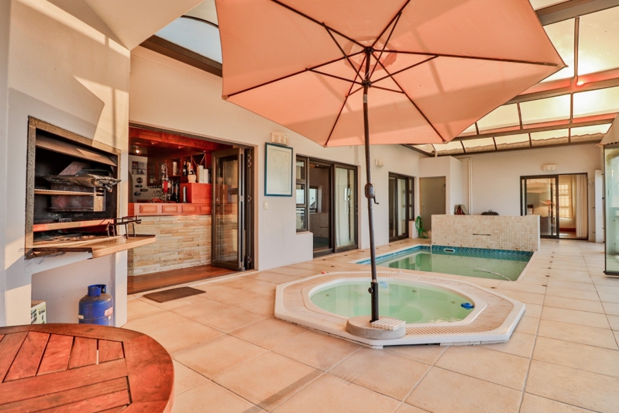 7 Bedroom Property for Sale in Myburgh Park Western Cape